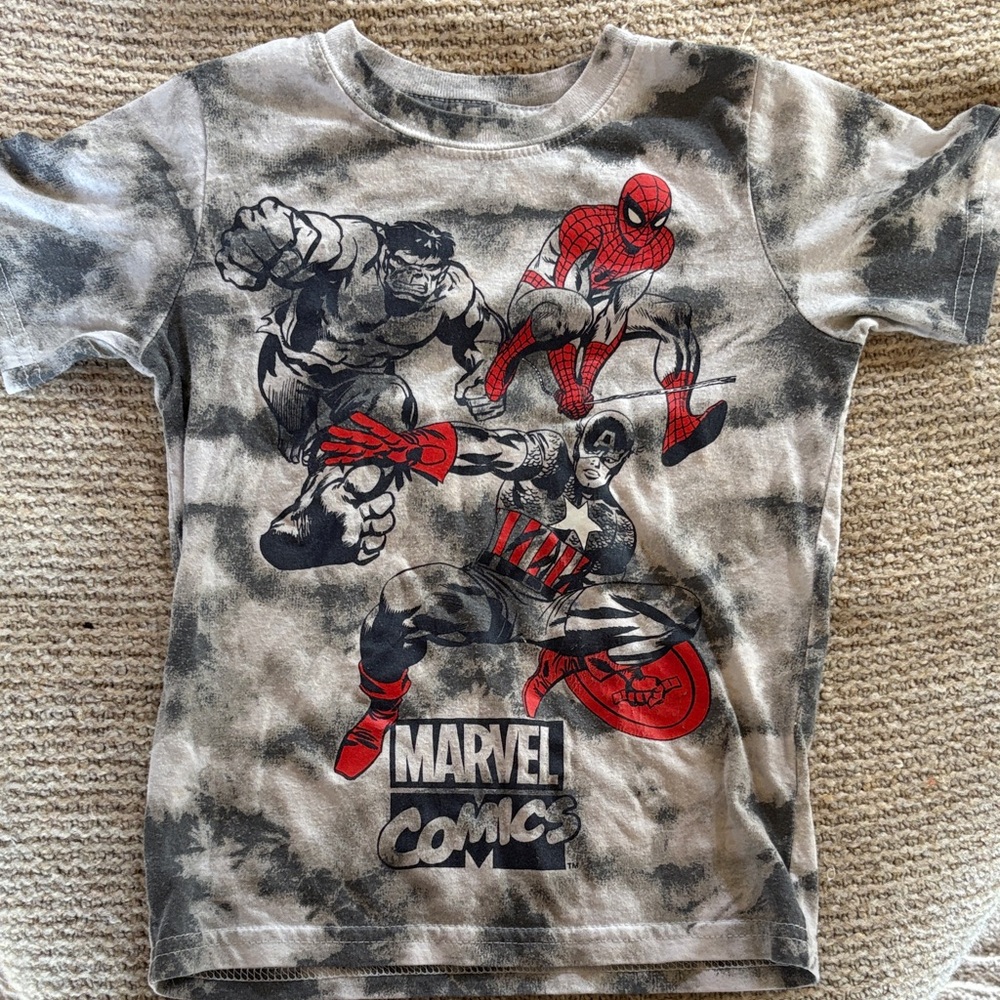 Marvel Kids T-Shirt - Black and Gray with Red Accents